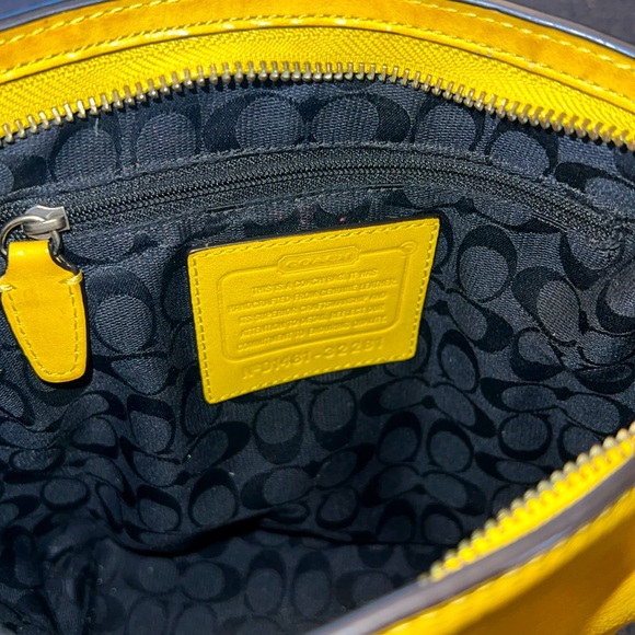 Coach (Small) Handbag - Picture 3 of 5